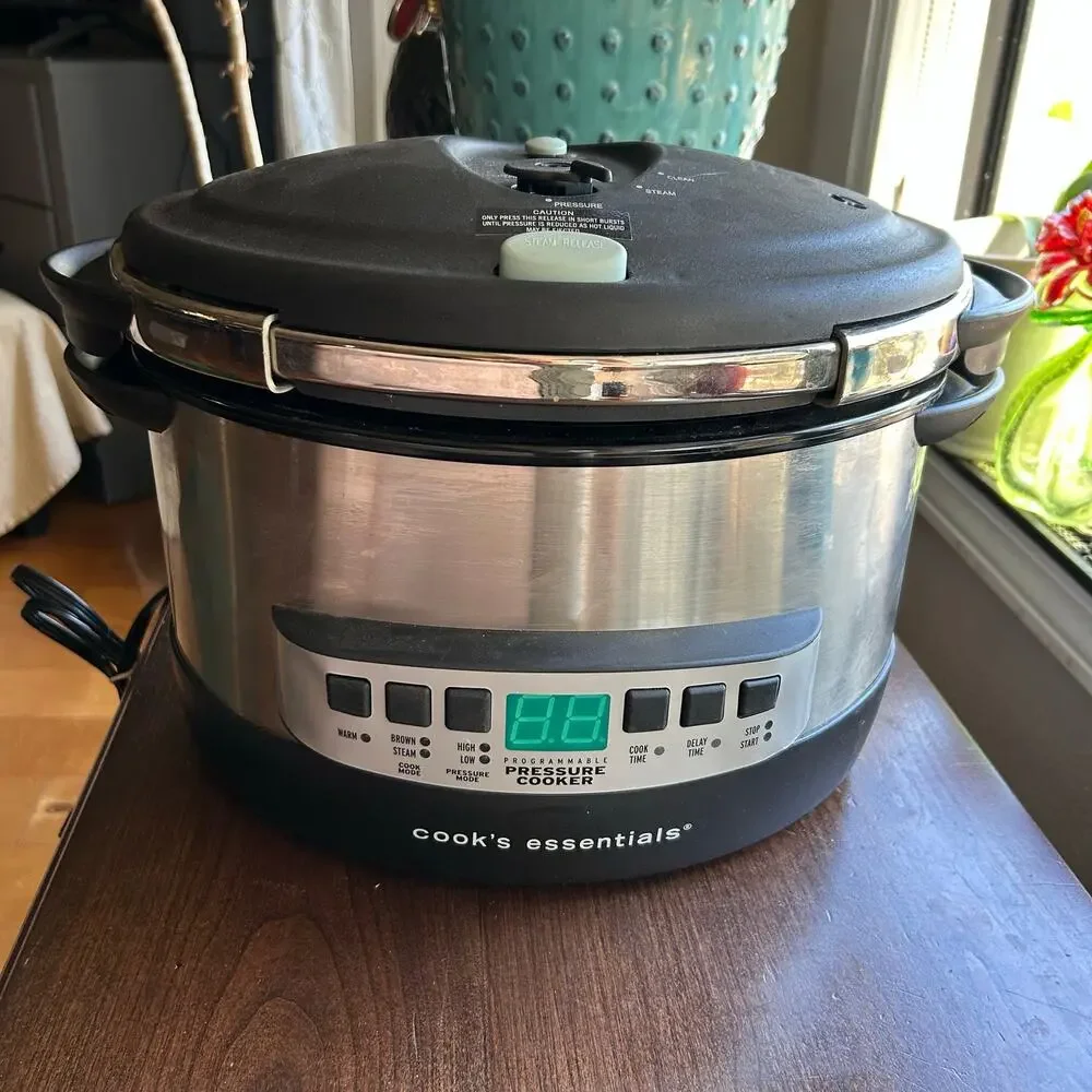 Cooks Essentials 6 qt Electric Pressure Cooker Programmable CEPC800